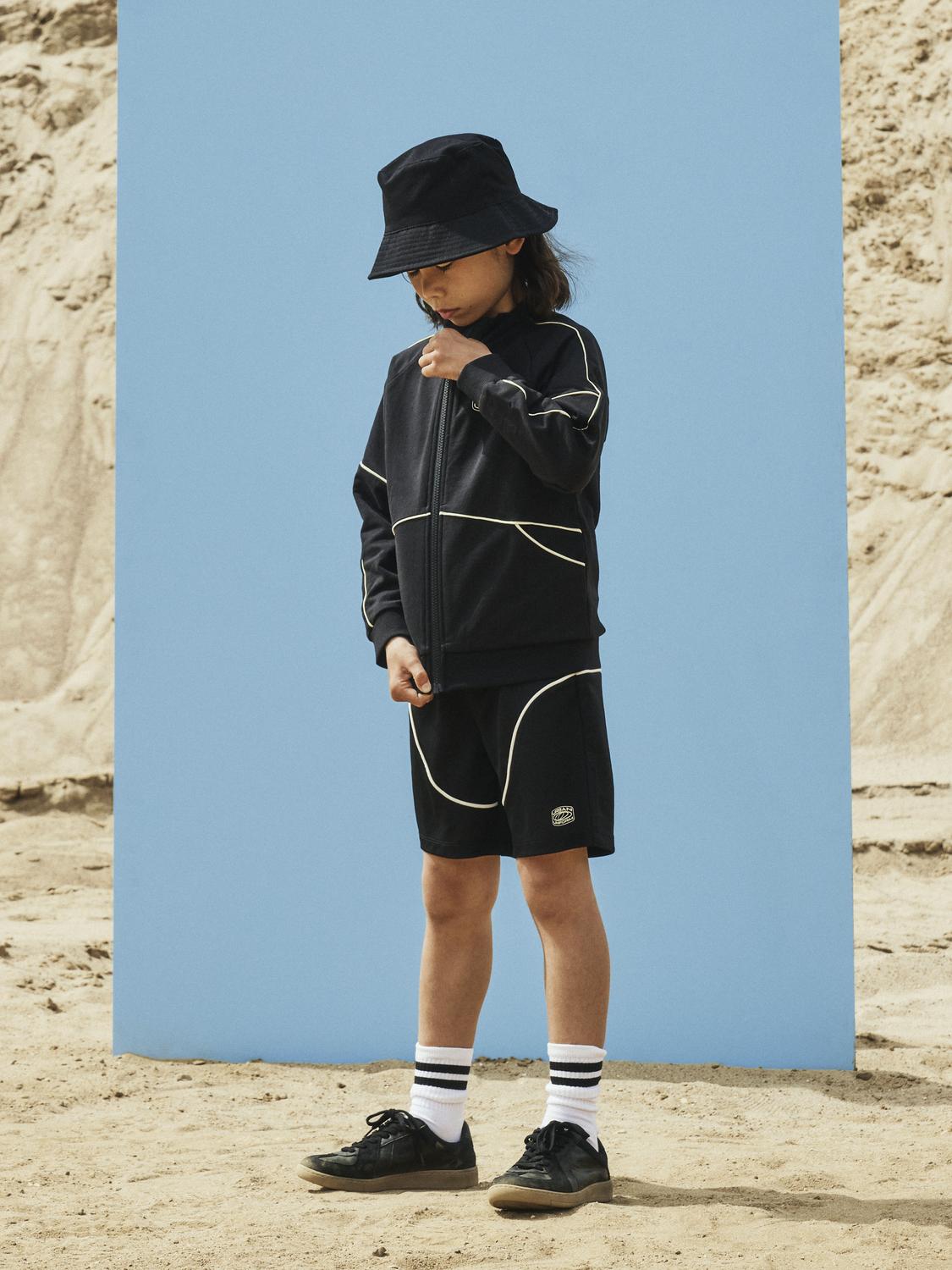 model_shot-detail
